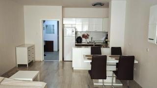 Apartment Garden - two large terraces with hanging chairs and sunset view - 4