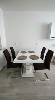 Apartment Garden - two large terraces with hanging chairs and sunset view - 3