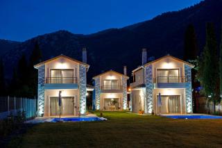Avesta Private Villas Niovi - 9