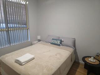 Private home Stay in Woodville North - 1