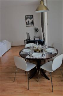 Nyugati Central Apartman - 8
