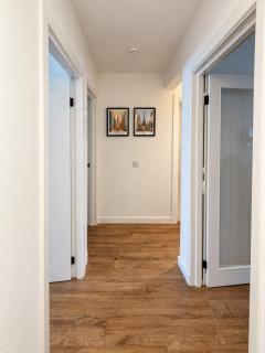 Cosy 2-Bedroom Flat in Glasgow - Sleeps 5 - 9