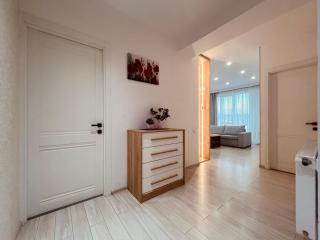 Sunny Panorama Apartment Central Tbilisi - 3