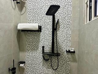Gracious Homes - 8