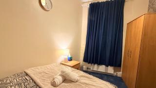Spacious 4BR Entire House in Gateshead Centre - 5
