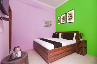 Radhika hotel - 1