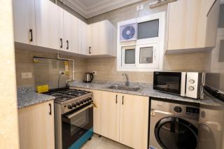 New 5-star 3BR in Madinaty Steps to East Hub Mall - 2
