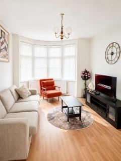 3 bedroom house with tennis and pool table - 6