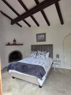 Jade River House - 9