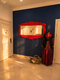 NovArt Gallery Hotel - 2