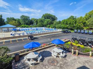 Put-in-Bay Poolview Condo #2 - 7