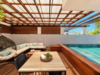 Private Rooftop Penthouse with Swimming Pool - 0