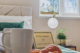 Comfortable Flat in Bedford Sleeps 3 to 4 Guests with Free Parking - 6