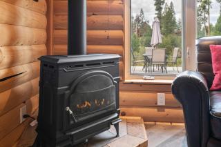 Montana Cabin on Fred Burr Creek Sleeps 6 - 2