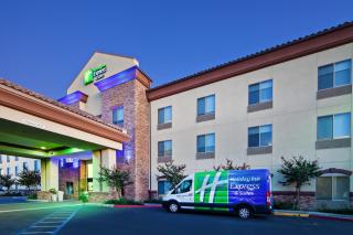 Holiday Inn Express & Suites Clovis Fresno Area by IHG - Clovis - 0