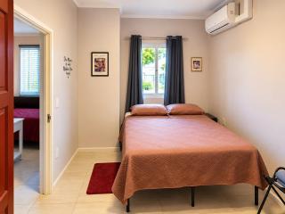 Modern 2BR Apartment at Dolfijn Studios in North Paramaribo with AC & Fast WiFi - 3