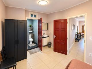 Modern 2BR Apartment at Dolfijn Studios in North Paramaribo with AC & Fast WiFi - 5