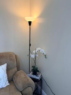 2 Bed Flat King Bed Near Heathrow Airport - 1