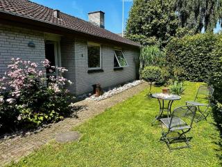 Spacious house with garden - 2
