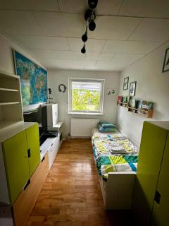 Spacious house with garden - 1