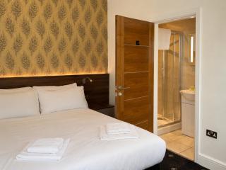 Marlborough Hotel - 4