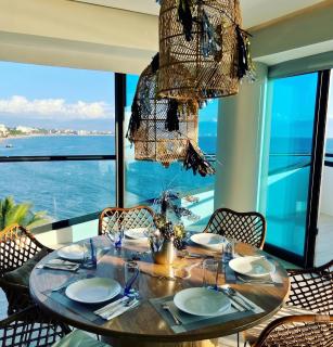 Beachfront - Spectacular Ocean Views - 8