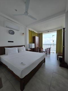 KINGS BAY Beach Resort - 9