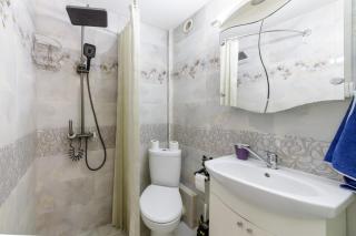 Top Central 2BR Flat near Sea & Roman Baths - 9