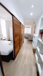 Flora Beach Pool Hotel Residences - 5