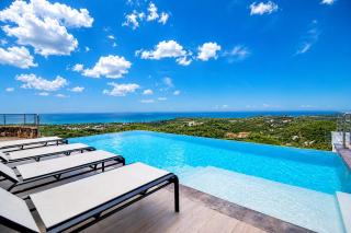 Luxury 4BR Villa with Private Pool and Panoramic Ocean Views - 8