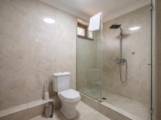 Osman's Hotel - 1