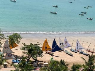 APARTAMENTO NA PRAIA DE PAJUÇARA COM 2 QUARTOS- EDF ANA MARIA- vista lateral mínima do mar- AVENIDA DR ANTONIO GOUVEIA 1113 -COBRAMOS ELETRICIDADE e O CONSUMO ELETRICO PAGO NO CHECKAUT 1 KWH É 1,20 REAIS-FORNEÇO ROUPAS DE CAMA E TOALHAS- apto 606 - 1