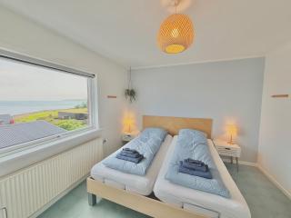 Beautiful ocean view & central location in Tórshavn - 2
