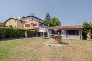 Villa with Private Pool BBQ Garden - 7