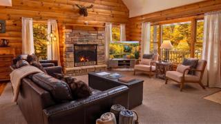 Sleepy Moose- Cozy Cabin in Sister Bay, Hot Tub, Fire Pit, Dogs! - 0