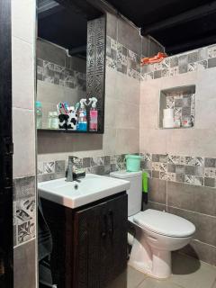 Roka House - 5