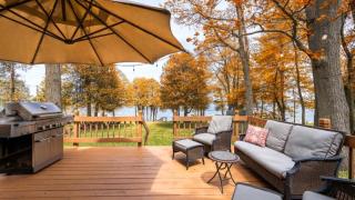 Yorita Manor- Lakefront Escape, Fire Pit, Pets & Scenic Views - 8