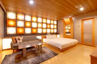 Hotel Ro-Lo - Adult Only - Sapporo - 9