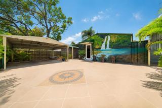 Stanley House, Sunny Queensland Retreat - 9