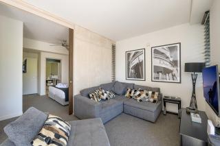 7320 Walk to Noosa Main Beach - 6