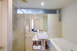7320 Walk to Noosa Main Beach - 2