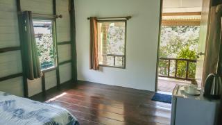 Cozy Budget Shack - 7