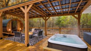 Ellison Bay SpaHouse- New, Walk to Water, Shops, Hot Tub, Sauna & Games - 0