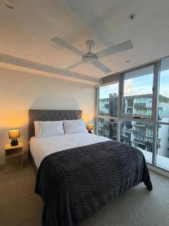 Premium 2BR Apartment FREE Parking - 9