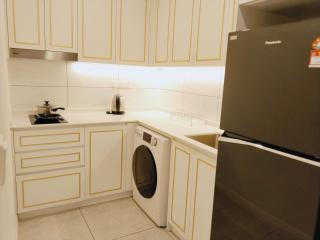 Axon Suites Join us - 5
