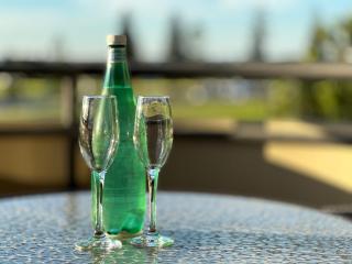 Flagstaff Harbourfront - Nobbys Beach views - 2