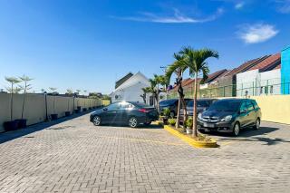 3S Guesthouse near UNS Solo RedPartner - 5