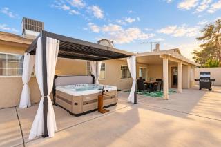 Spacious 7BR Vegas home with hot tub near Airport - 1