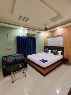 FabHotel Zenvique - 0