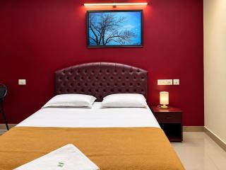 ROYAL INN - 9
